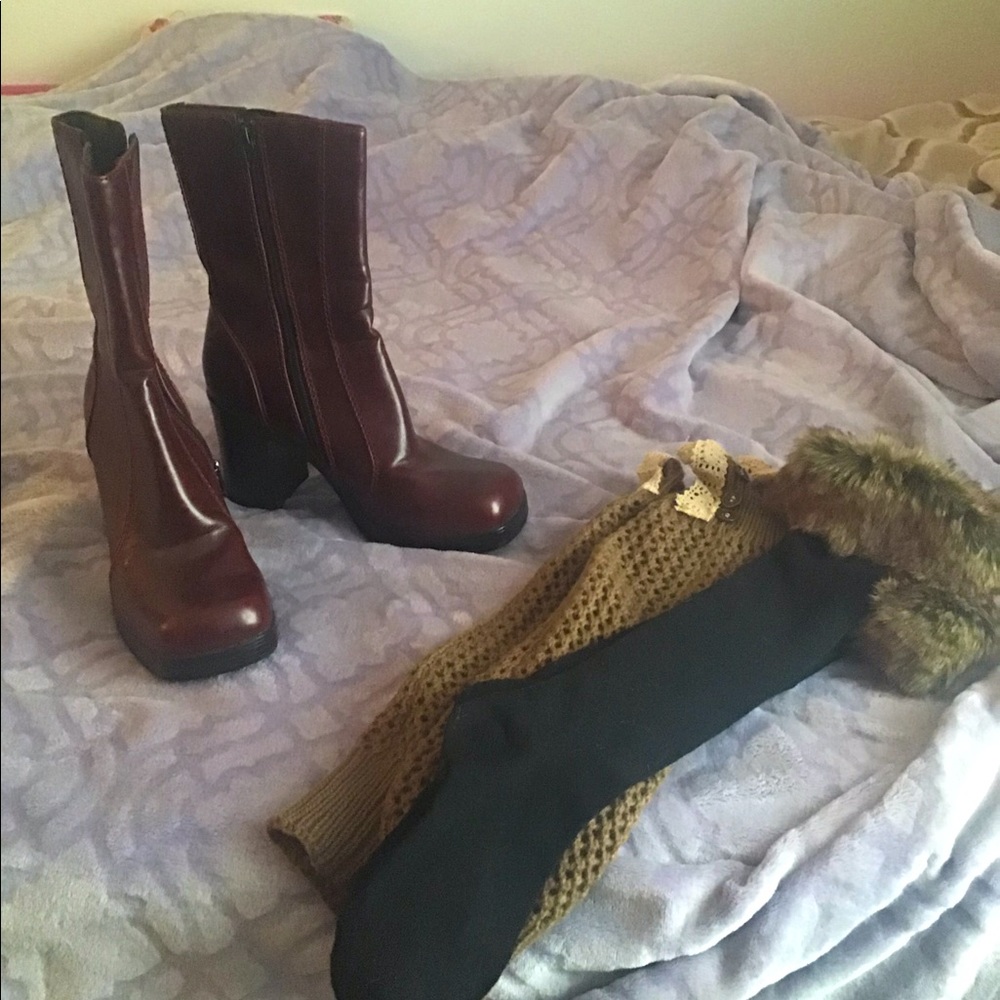 Burgundy heeled boots and boot warmers/socks